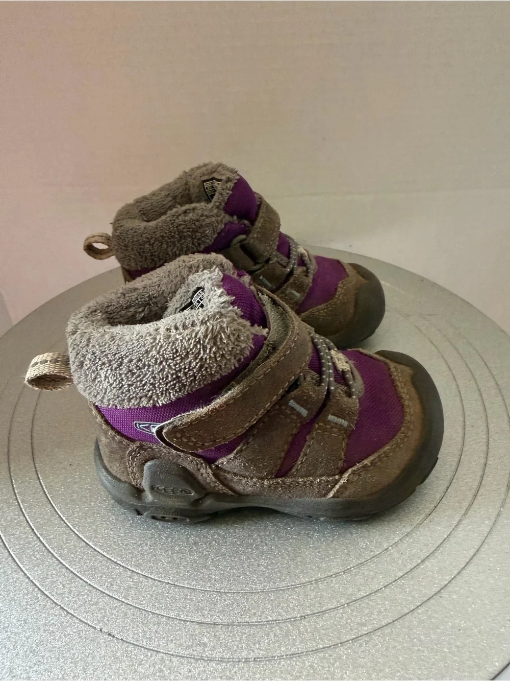 Keen knotch chukka mid High insulated boots size infant 5 Purple/Grey ColorWay